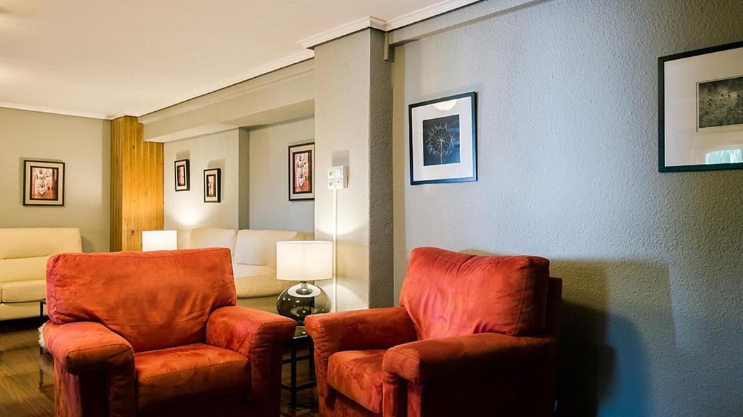 Hotel La Rambla Биескас Екстериор снимка
