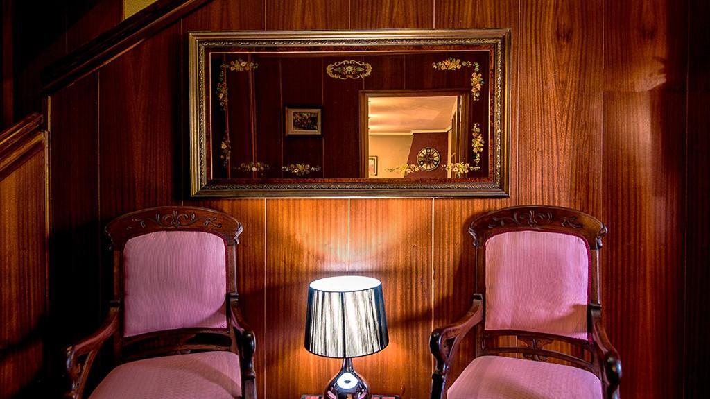 Hotel La Rambla Биескас Екстериор снимка